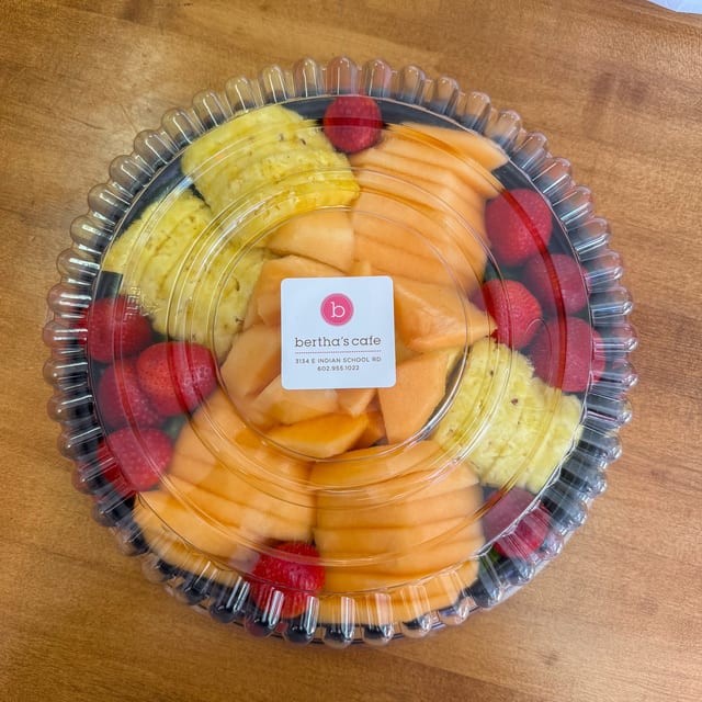 Small Tray Fruits.